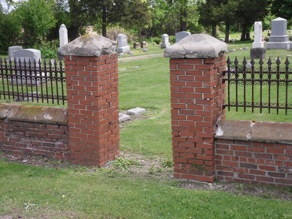 Entrance to Cemetery Harvard, Illinois Cragin Spring Flickr