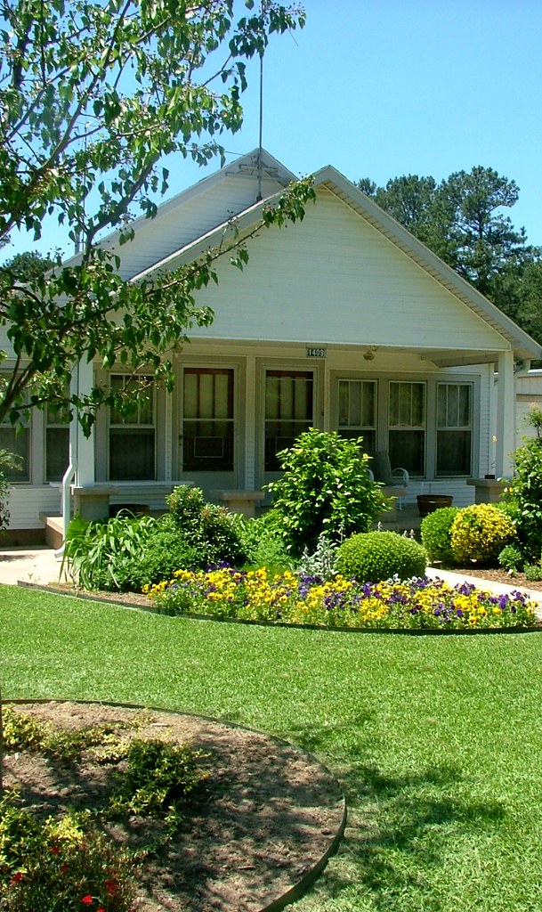 Alternate View, Bryant Arkansas Home & Garden The closer y… Flickr