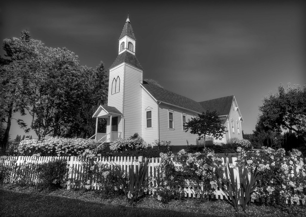 Glover Rd Church Doug Matheson Flickr
