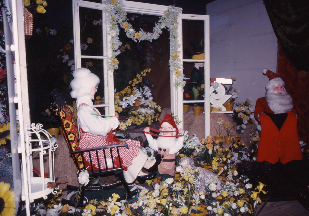 Fountains of Wayne Christmas Display 19771220 20 Flickr