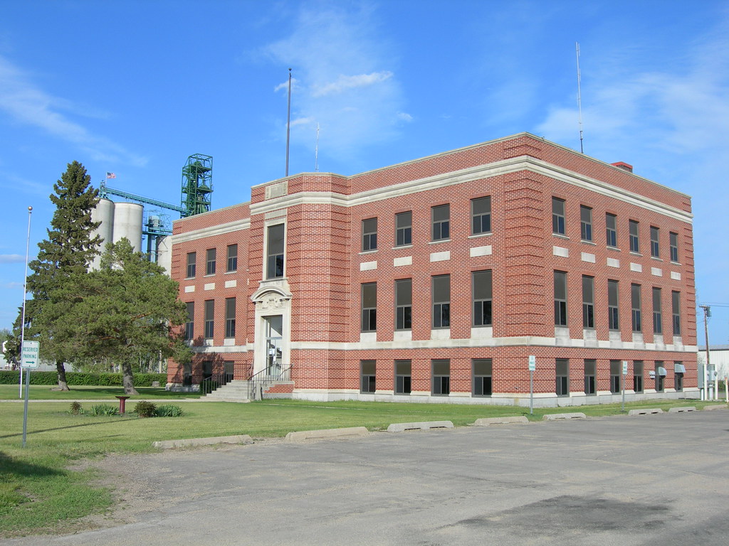 Burke County Courthouse Bowbells, ND The courthouse actual… Flickr