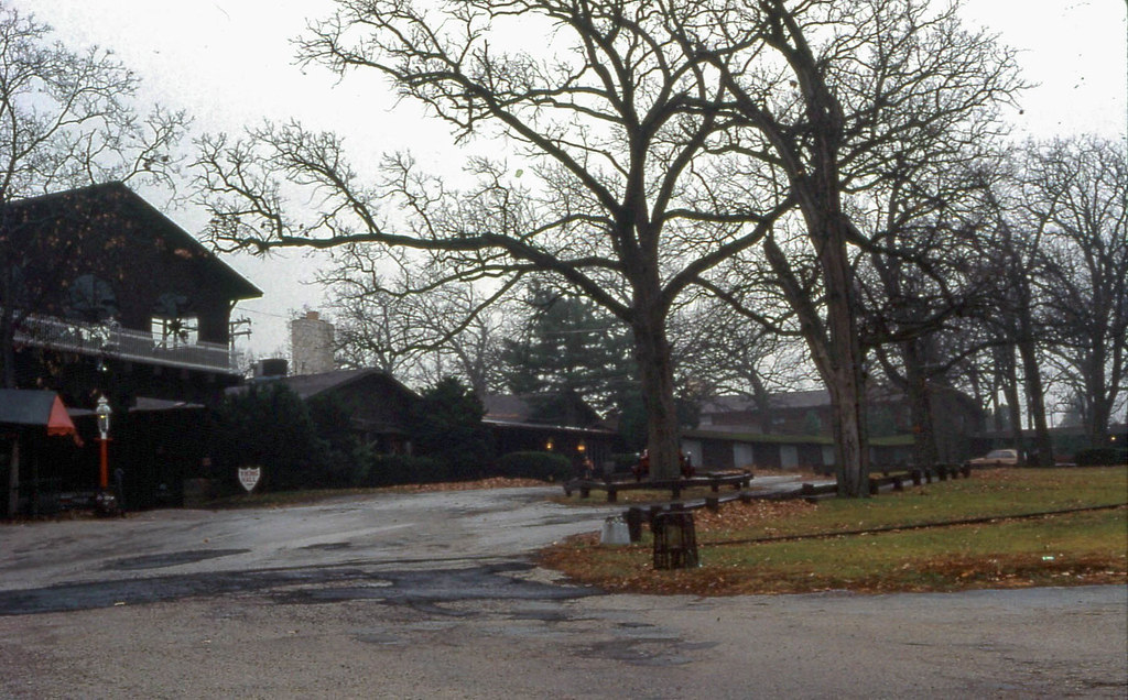 19891127 18 Wagon Wheel Lodge, Rockton, IL a photo on Flickriver