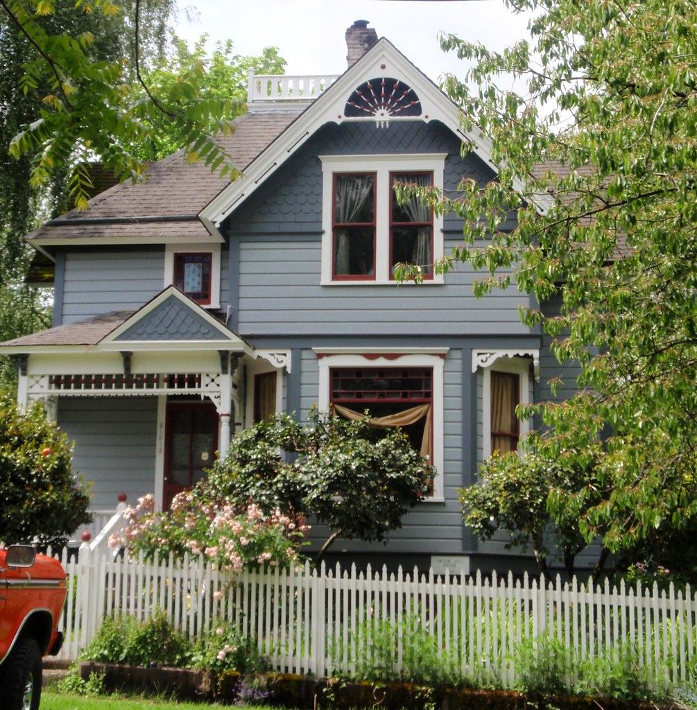 Blue Queen Anne Victorian house Aurora, Oregon Eli & AnneMarie