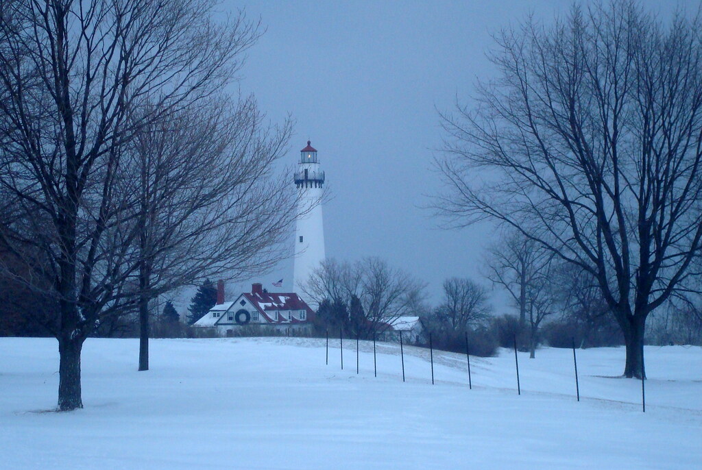 Racine Lighthouse Christmas 2008 in Racine, Wisconsin Rod Ziolkowski Flickr