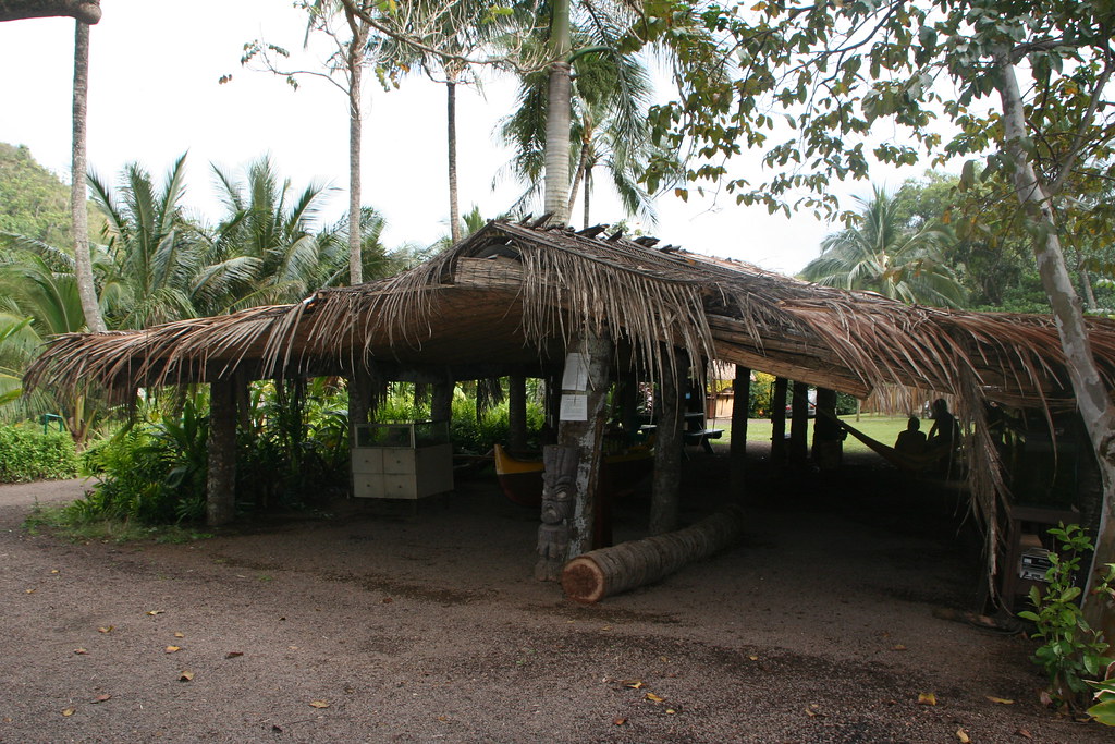 Kamokila Hawaiian Village canoe hut This is a reconstru… Flickr