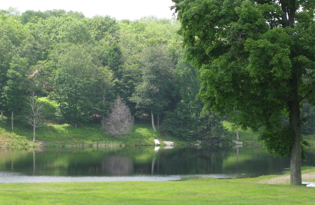 Skyview Lake Greentown, PA. This is where I spent my summe… Flickr