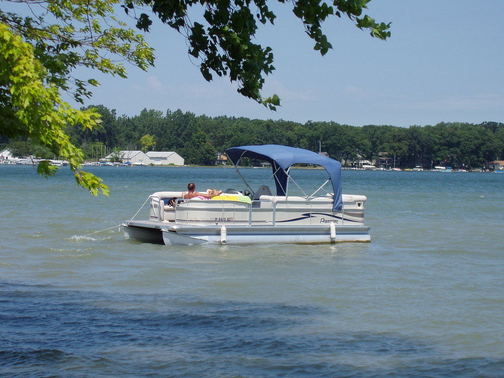 Clear Lake Indiana 2008 Relaxing off of Kasota Island Su… Flickr