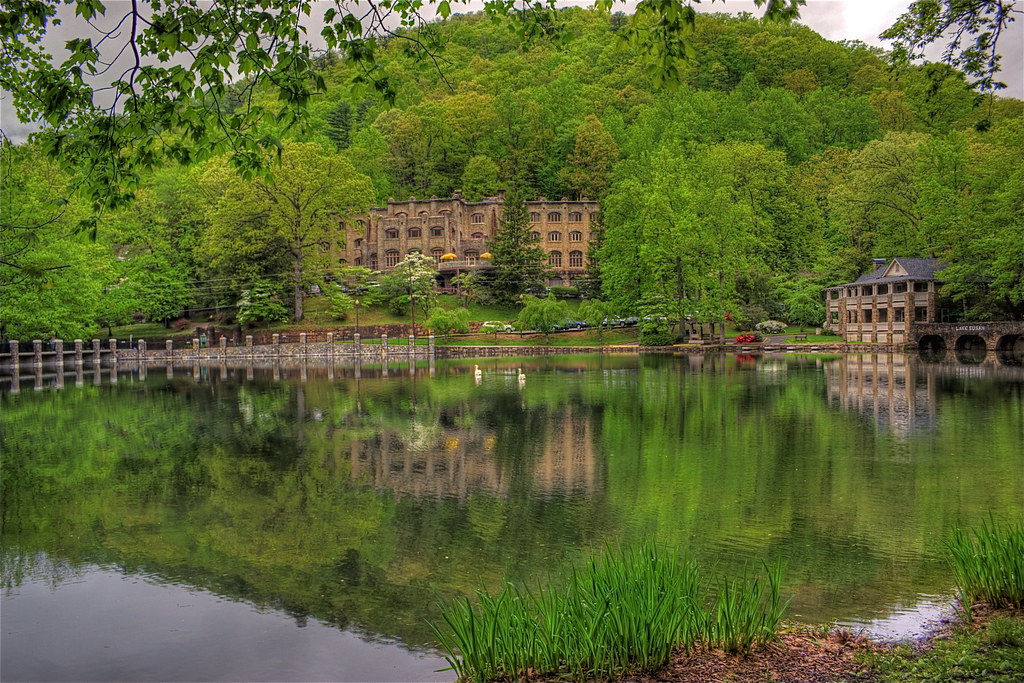 Montreat Inn Expect a slower pace here in Montreat. I spen… Flickr