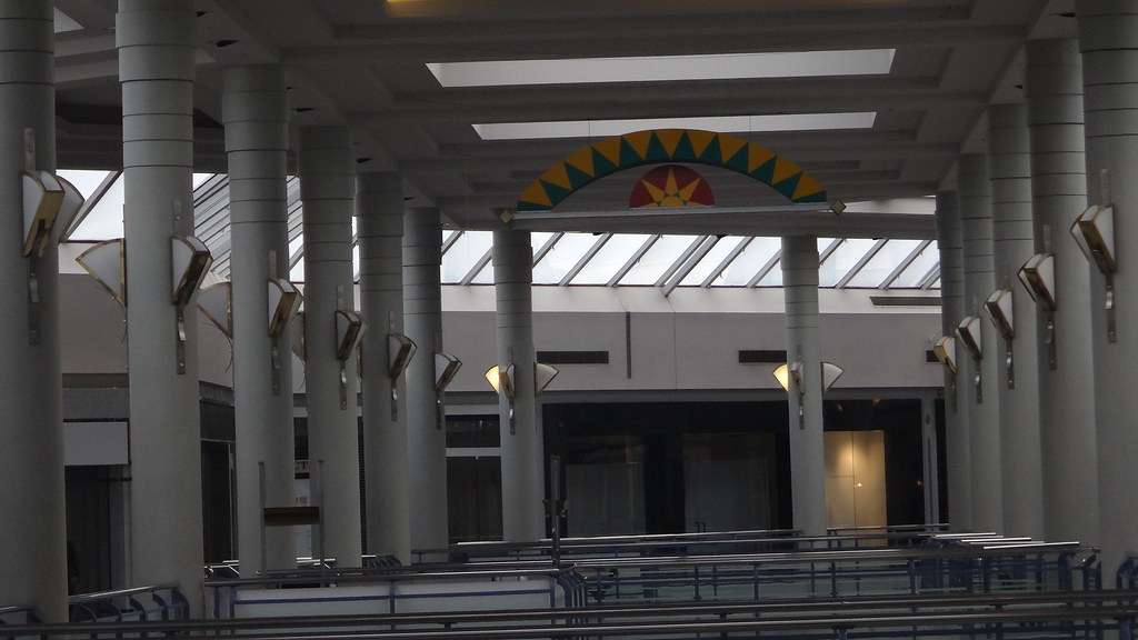 Landmark Mall Alexandria, Virginia The Landmark Mall ope… Flickr