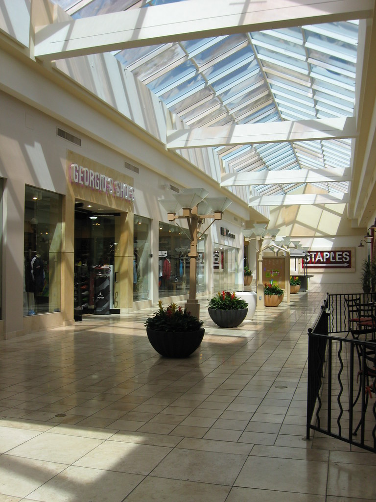 Bayfair Mall San Leandro,CA Bayfair Mall located at Hesper… Flickr