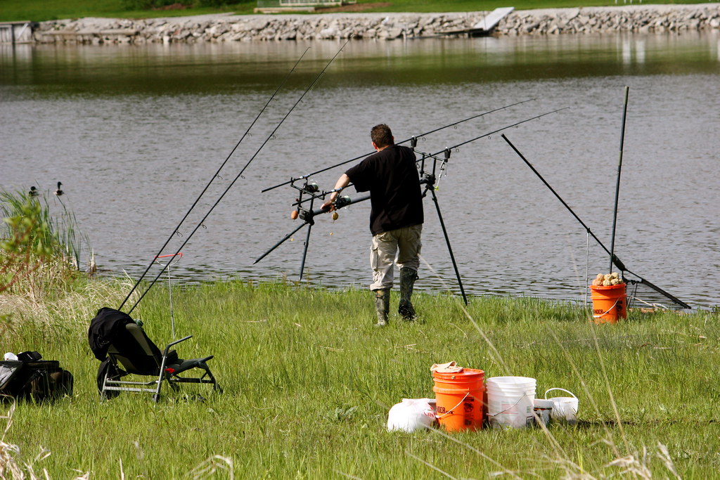 Setting Up Wisconsin Carp Fishing Championship, Two Rivers… Flickr