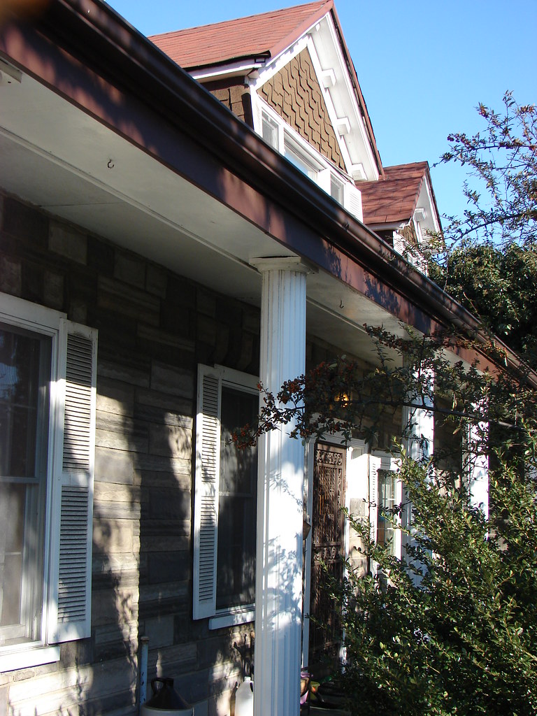 HicksPlatt House N.B. Address is 27 Gravesend Neck Rd.… Flickr