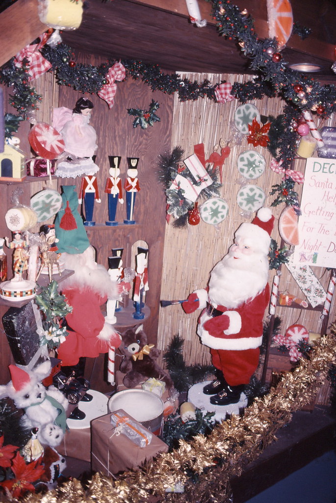 19791218 Fountains of Wayne Christmas Display Santa'… Flickr