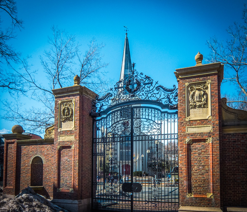Harvard University, Johnston Gate Paul Geffen Flickr