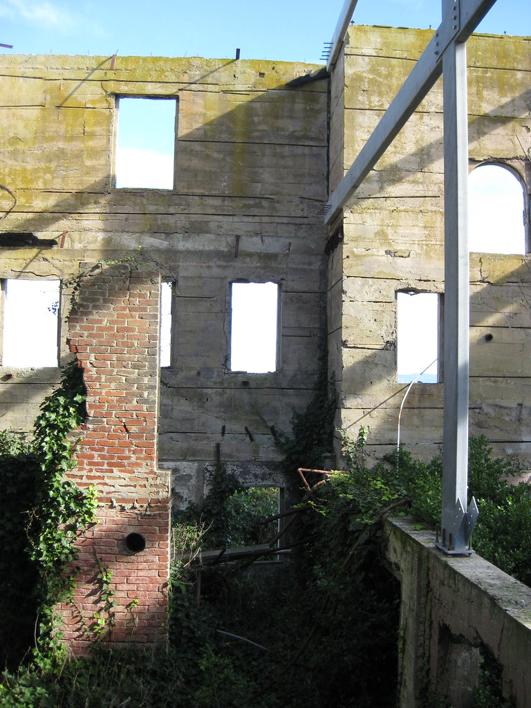 Inside the Warden's House the Warden's house at Alcatraz I… Flickr