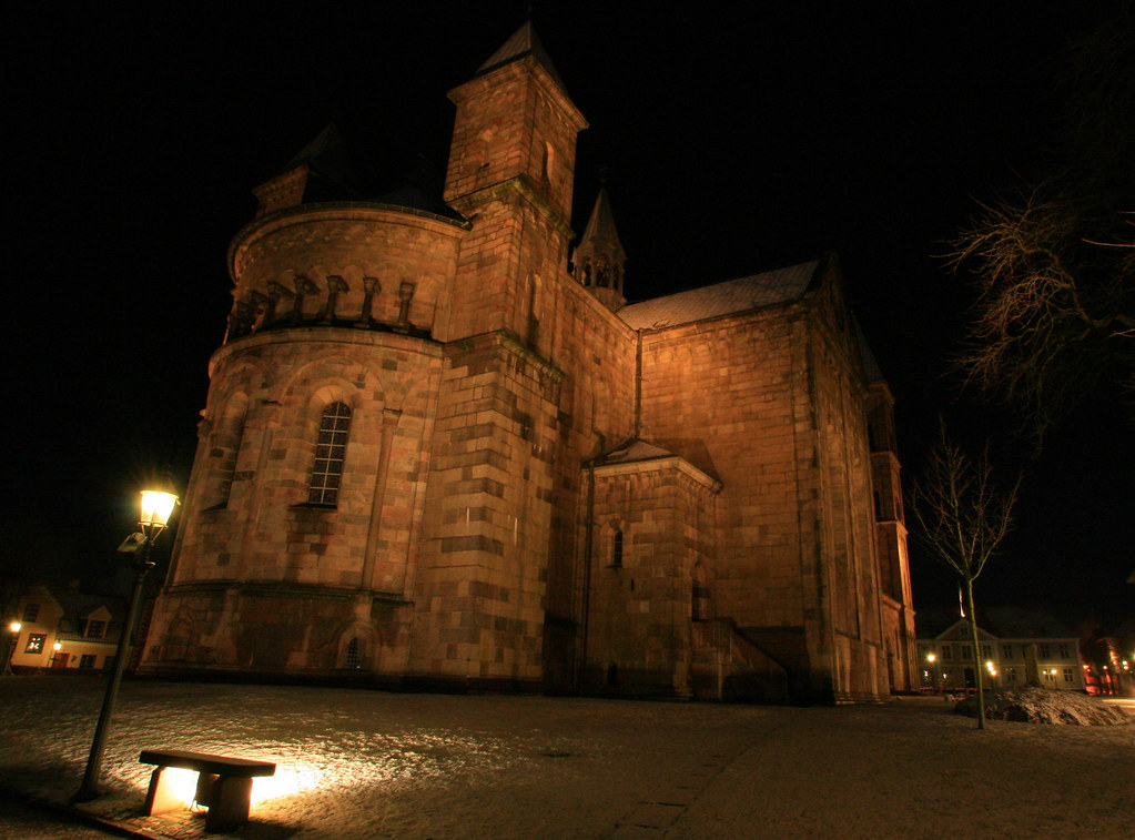 Domkirke/Cathedral of in snow by night 1 Flickr
