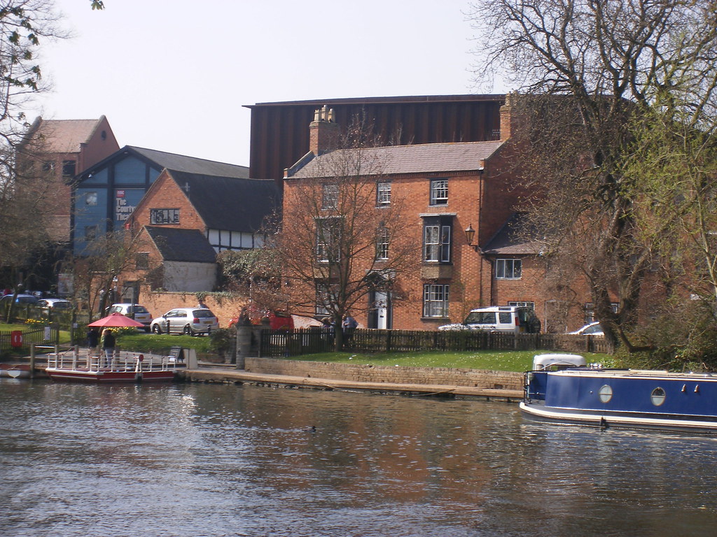 The Courtyard Theatre Waterside River Avon, Stratford Flickr