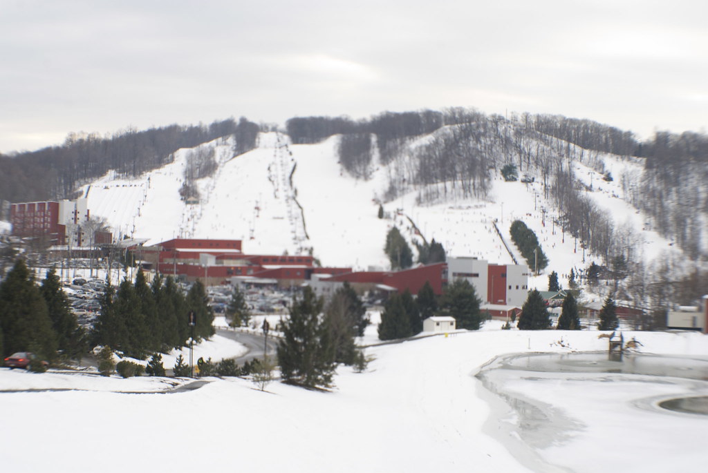 Bear Creek Resort Bear Creek Resort skiing and snowboardin… Flickr