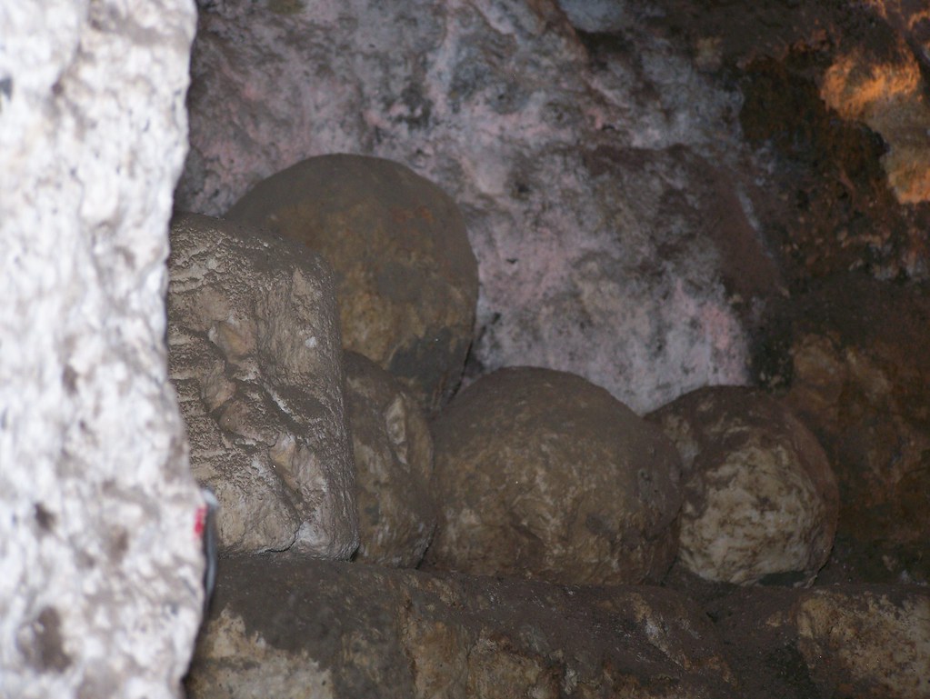 09a Temple Tunnels 07 The Temple Mount Tunnels. Balls from… Flickr