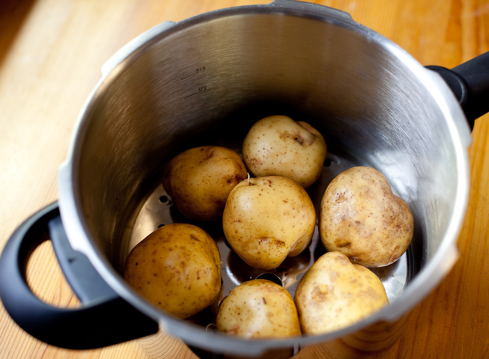 Potatoes in pressure cooker Lauren Flickr