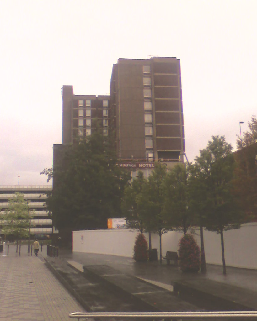 Strathmore Hotel, Luton Strathmore Hotel at the main entra… Flickr