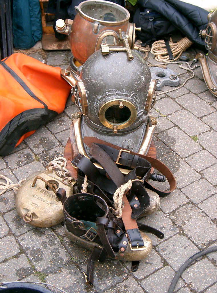 Vintage diving equipment jawilkins.t21 Flickr