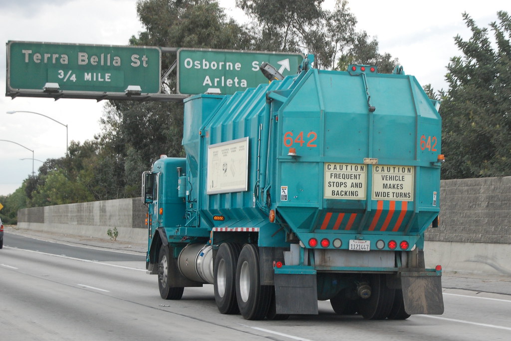 CITY OF LOS ANGELES SANITATION TRUCK a photo on Flickriver