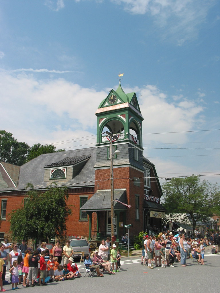 Holley Hall (1884) Bristol, Vermont USA • Fourth of July p… Flickr