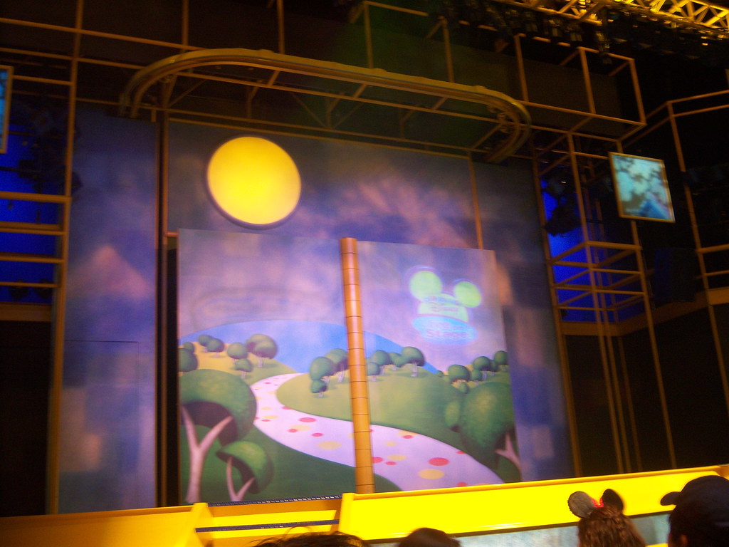 Playhouse Disney Live on Stage Loren Javier Flickr