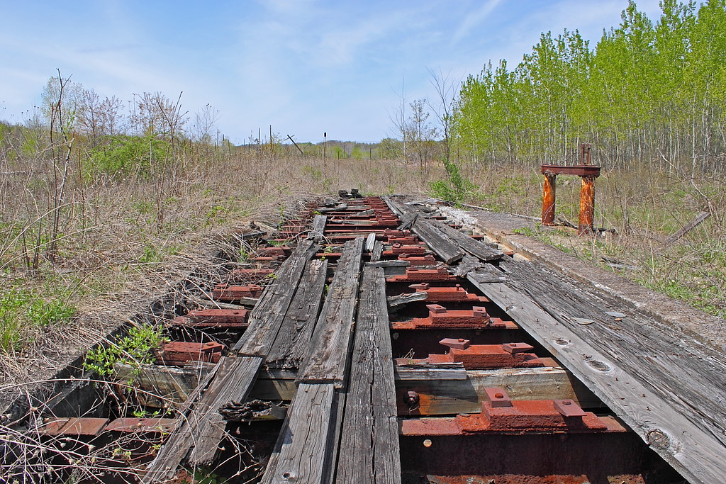 Mechanicville yard Once upon a time, Mechanicville, N.Y., … Flickr