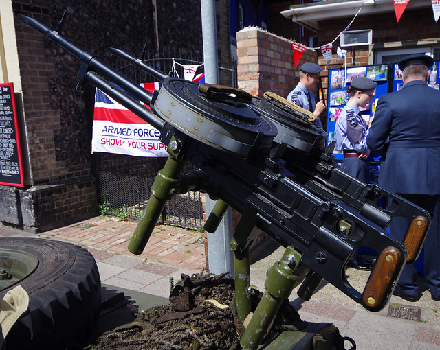 Vickers K Guns a photo on Flickriver