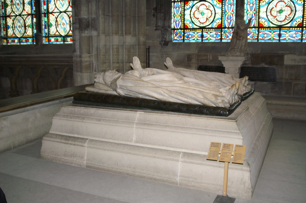 SAINT DENIS La Basilique, Nécropole des rois de France … Flickr