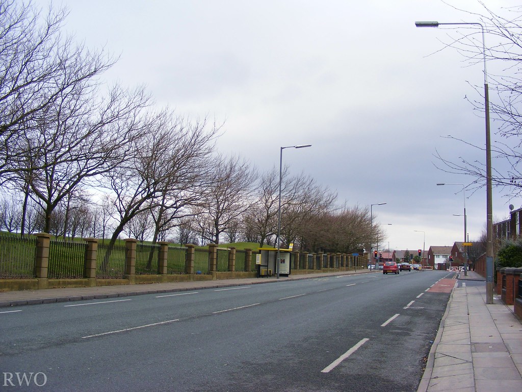 Everton Road, Everton Taken from the walkway exit of Lloyd… Flickr
