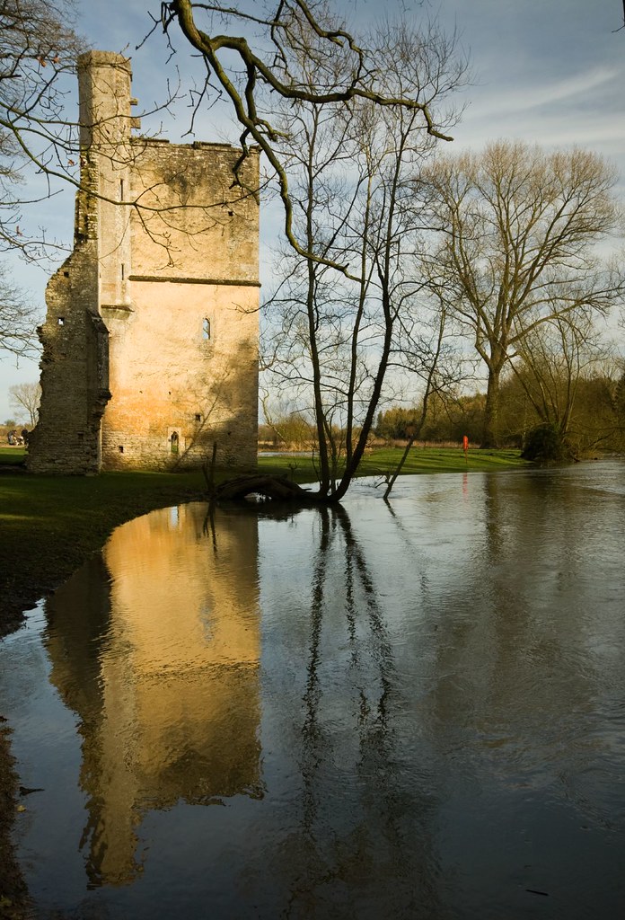 River Windrush At Minster Lovell Oxfordshire See where thi… Flickr