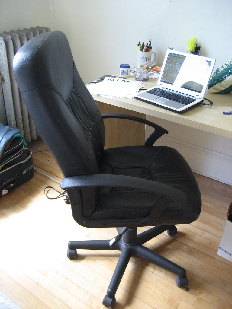 SOLD! Ikea "Allak" Leather Swivel Chair 25 Original pri… Flickr