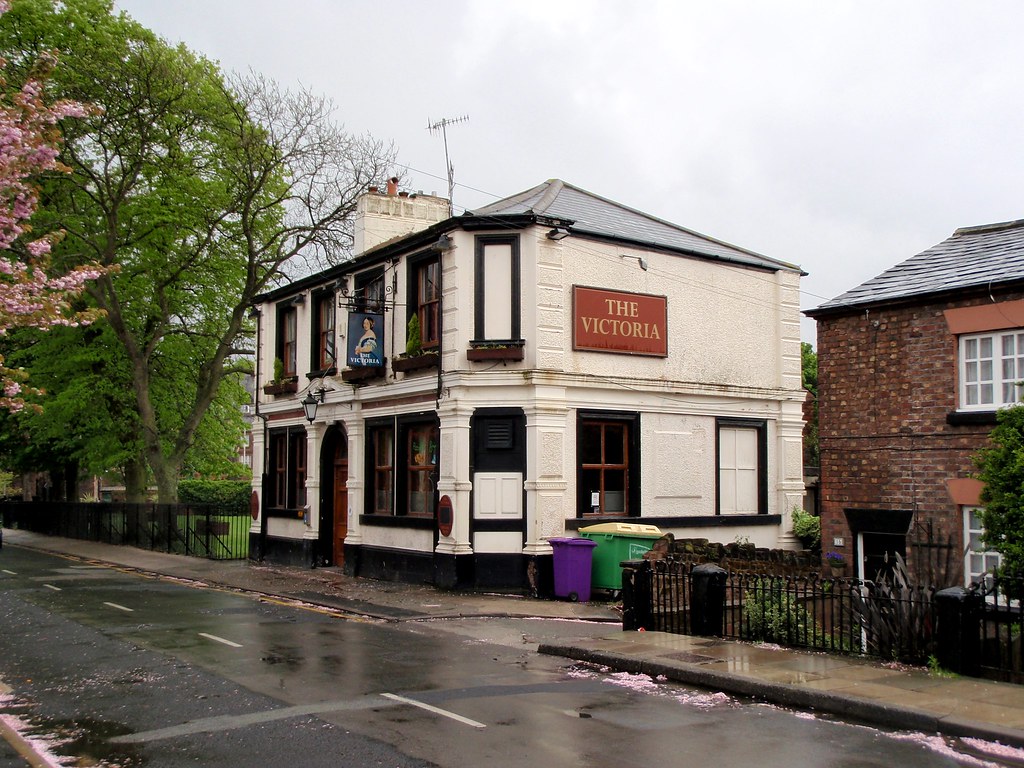 The Victoria Woolton, Liverpool. On Quarry Street at Pit… Flickr