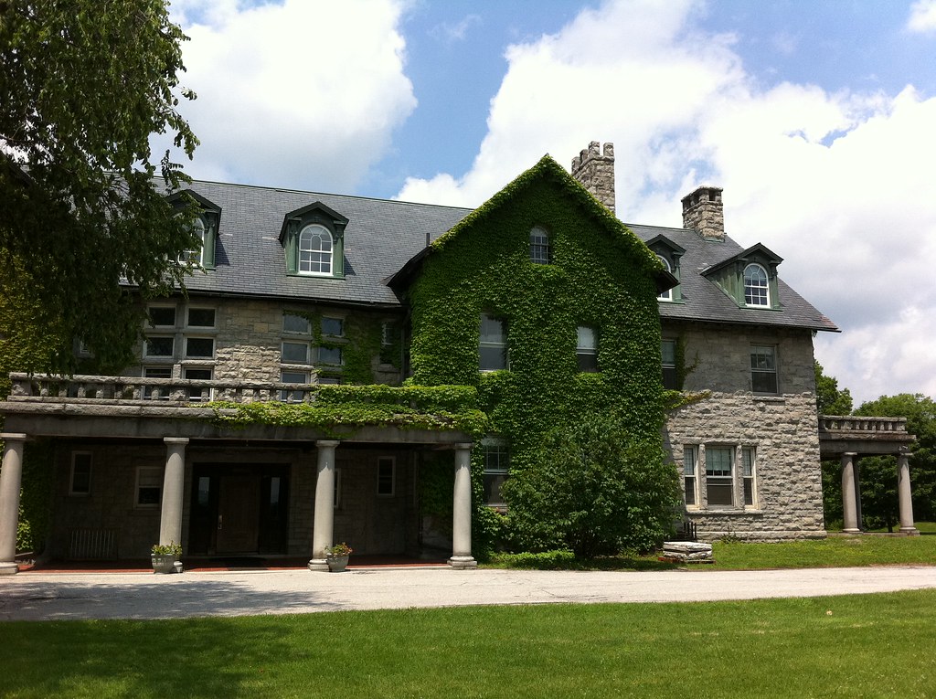 Jennings, Bennington College VT Jason Irla Flickr