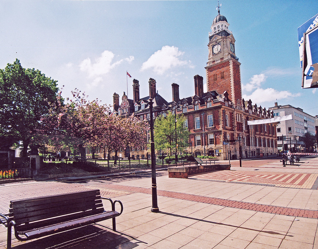 leicester 42m Leicester UK. Town Hall Square , wide angle … zaphad1