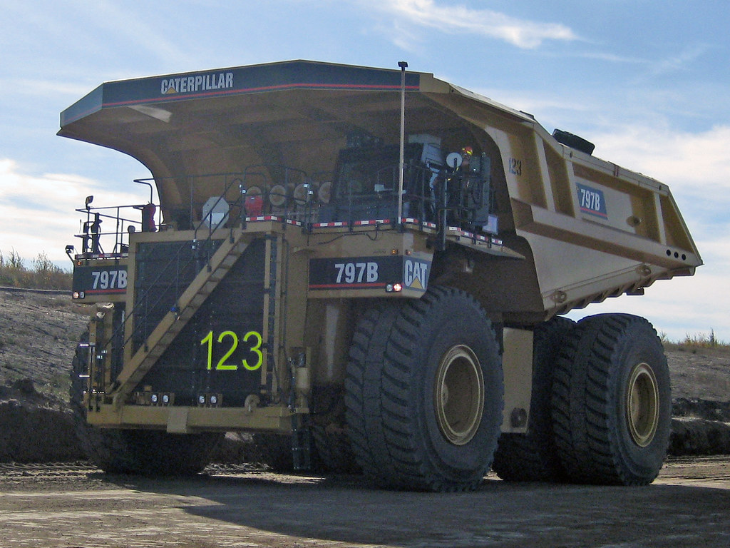 Caterpillar 797B This is probably the cleanest you will ev… Flickr