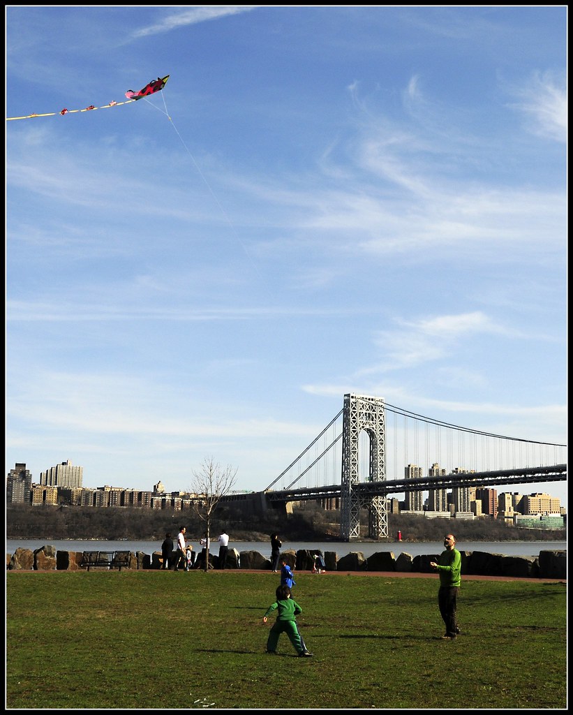 Hudson River Kite At the Palisades in New Jersey, across t… Flickr
