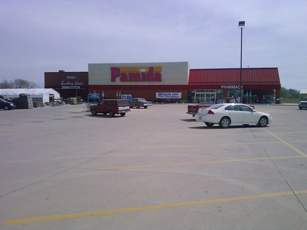 Pamida Perry, Iowa Exterior I personally think that Pa… Flickr