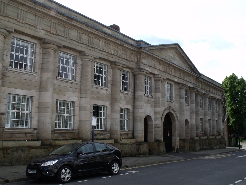Crown Court, Warwick The County Court in Warwick on Northg… Elliott Brown Flickr