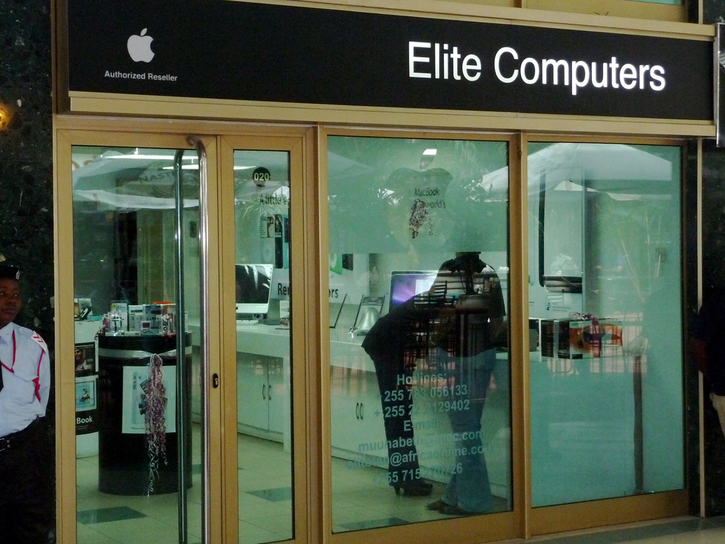 Apple Store, Dar es Salaam OK, not a real Apple store but … Flickr