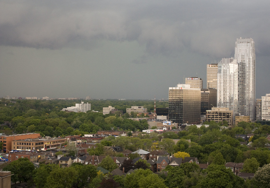 Davisville x Yonge Stormy weather Ricardo Zappala Flickr