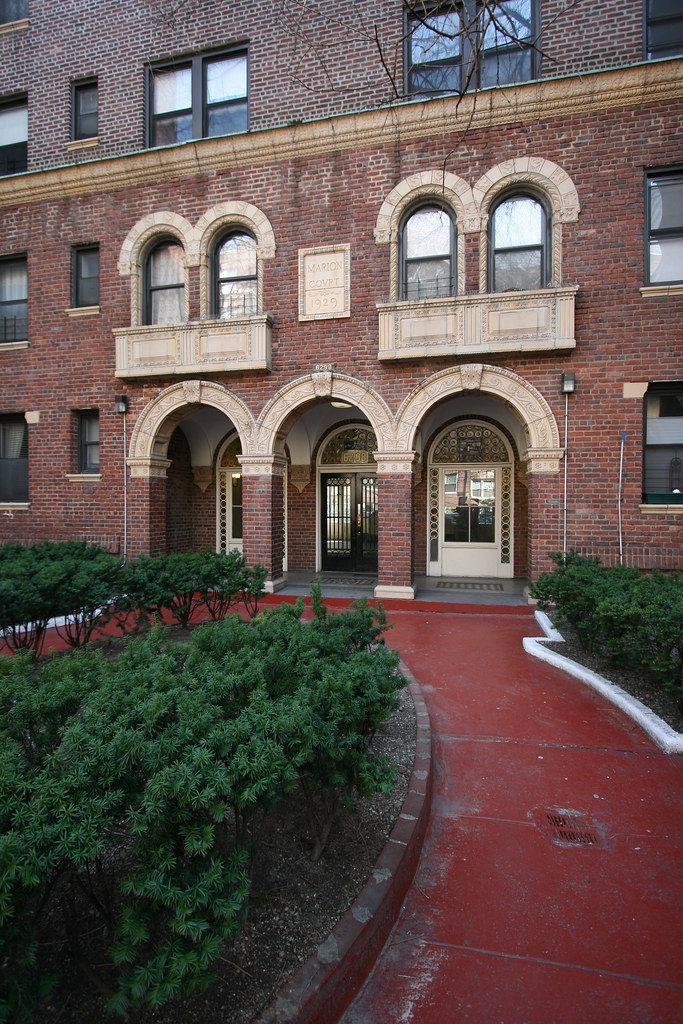 Marion Court, 6298 Saunders St, Rego Park, NY Michael Perlman Flickr