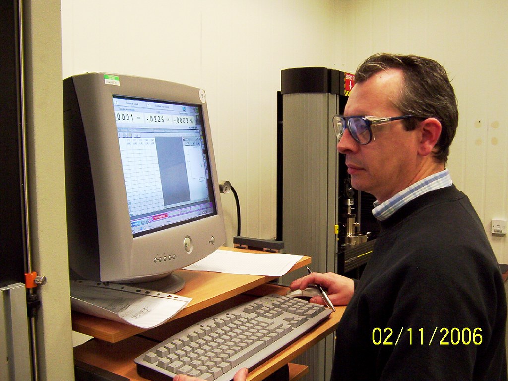 Lab New QC L.McCauley 2006 Michael Burns Flickr