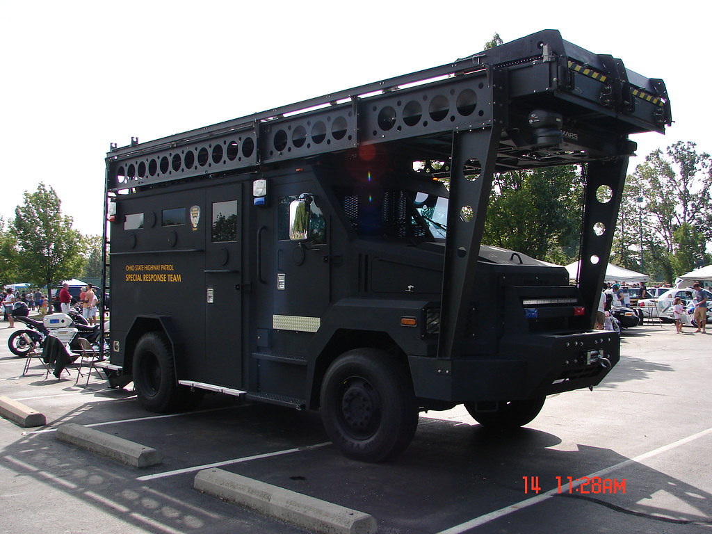 Ohio State Highway Patrol Special Response Team a photo on Flickriver