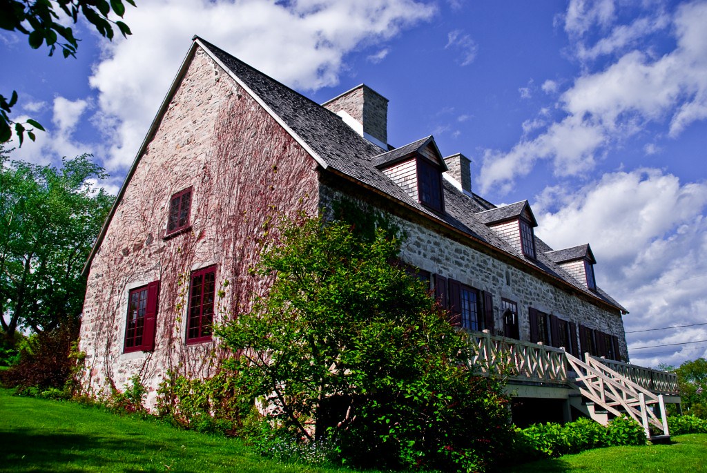 This old house Cette veille maison Neuville, Qc. View On… Flickr