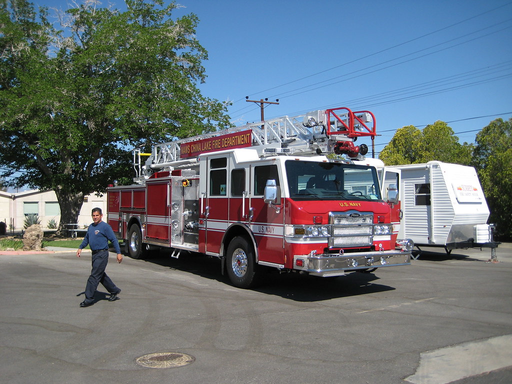 China Lake Fire Department Ladder Truck a photo on Flickriver