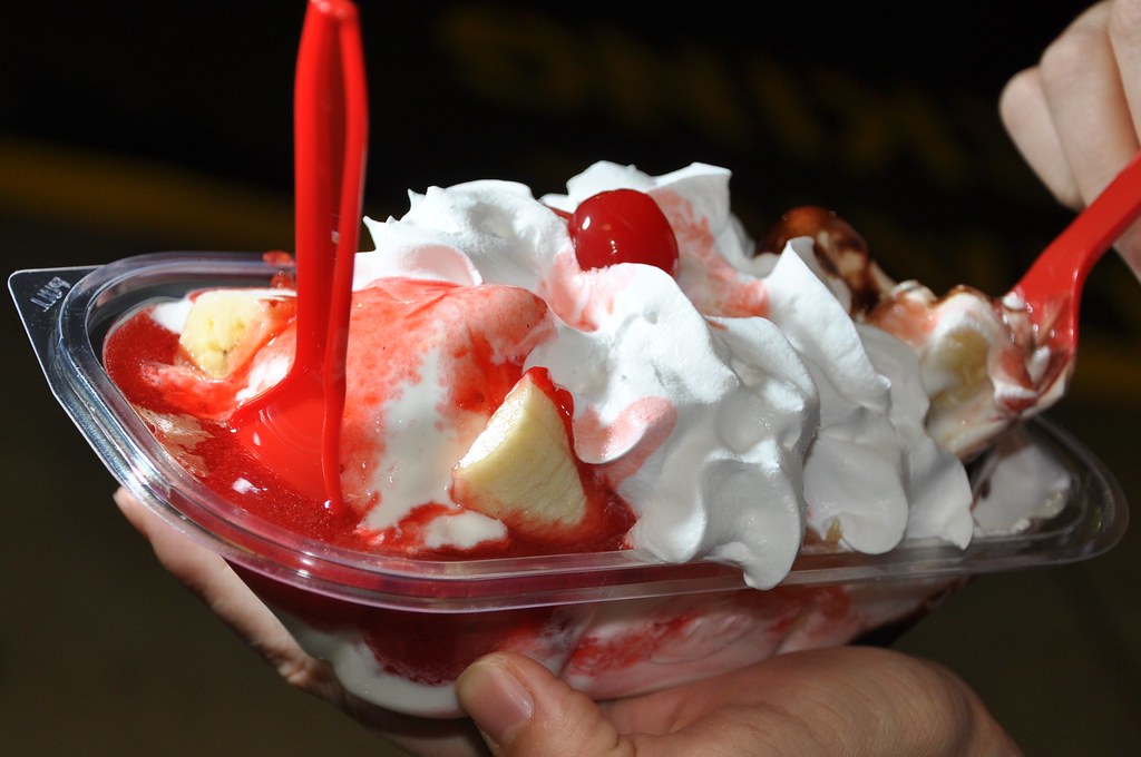 Dairy Queen Banana Split Daniel OliverZhang Flickr